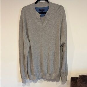 Johnnie-O Cotton Blend V-Neck Sweater in Light Gray XL